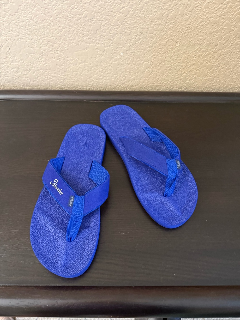 NEW Islander Elite Series Flip Flops Blue Size 10 Men Women Beach Sandals